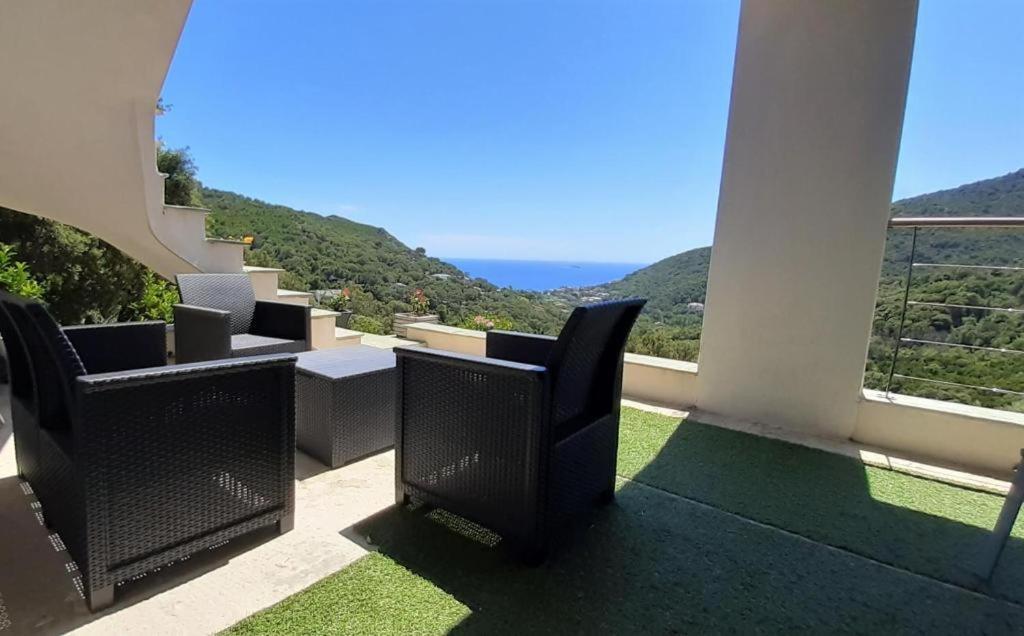 Cap Corse Uribellinu 1, Petit Dejeuner Partine Екстер'єр фото